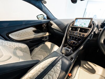 2019 Aston Martin DBS SUPERLEGGERA 照片 58