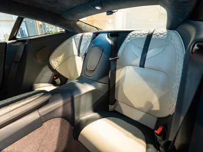 2019 Aston Martin DBS SUPERLEGGERA 照片 61
