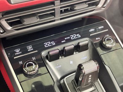 2020 Porsche 911 thumbnail 17