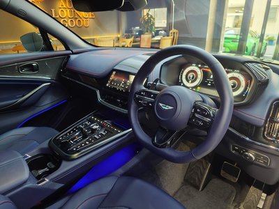 2026 Aston Martin DBX photo 25