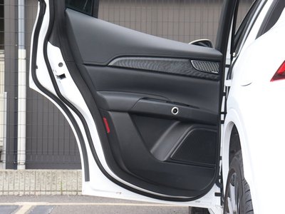 صورة مصغرة 63 لـ 2023 Maserati GRECALE