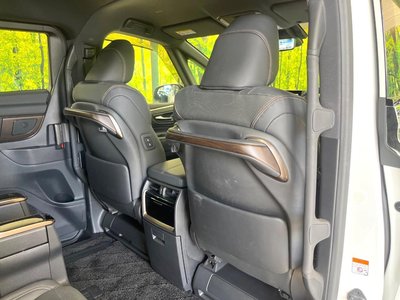 صورة 50 لـ 2023 Toyota ALPHARD