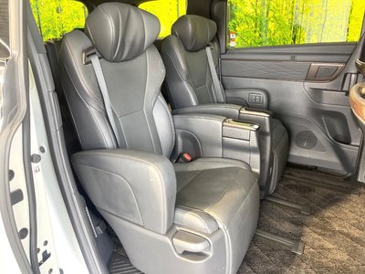 صورة 9 لـ 2023 Toyota ALPHARD