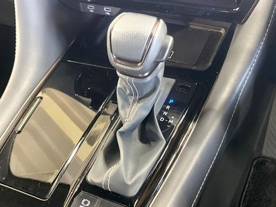 صورة 21 لـ 2023 Toyota ALPHARD