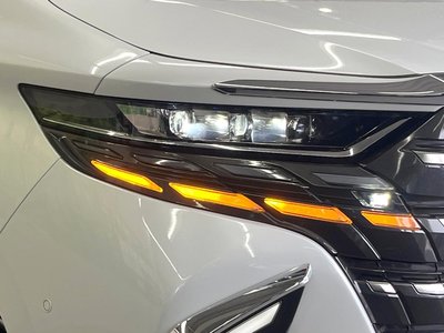 صورة 61 لـ 2023 Toyota ALPHARD