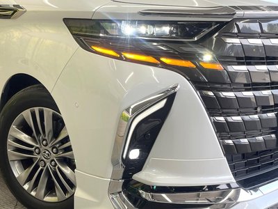 صورة 13 لـ 2023 Toyota ALPHARD