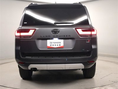 صورة 4 لـ 2021 Toyota LAND CRUISER 300
