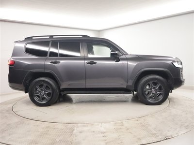 صورة 2 لـ 2021 Toyota LAND CRUISER 300