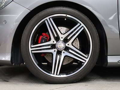 صورة 22 لـ 2014 Mercedes-BENZ A-CLASS