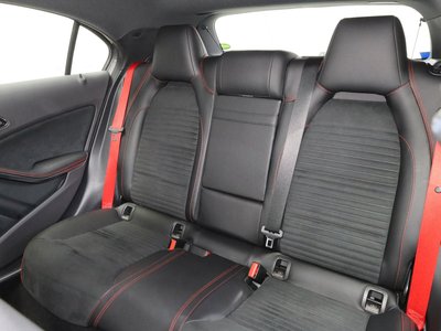 صورة 12 لـ 2014 Mercedes-BENZ A-CLASS