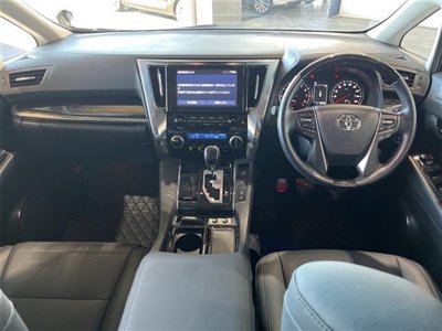 صورة 8 لـ 2021 Toyota ALPHARD
