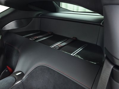 صورة 19 لـ 2025 Ferrari 12 CILINDRI