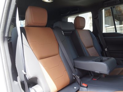 صورة مصغرة 75 لـ 2025 Lexus GX