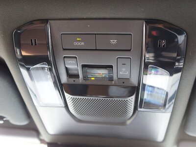 صورة مصغرة 94 لـ 2025 Lexus GX