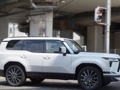 صورة مصغرة 133 لـ 2025 Lexus GX