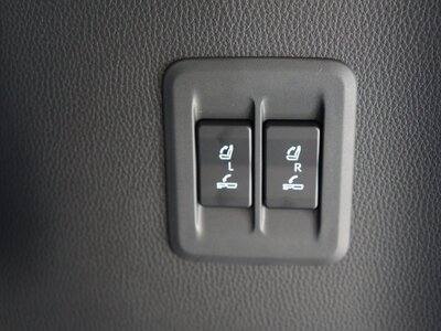 صورة مصغرة 85 لـ 2025 Lexus GX