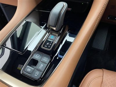 2025 Toyota VELLFIRE photo 9