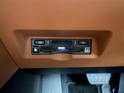 2025 Toyota VELLFIRE photo 14