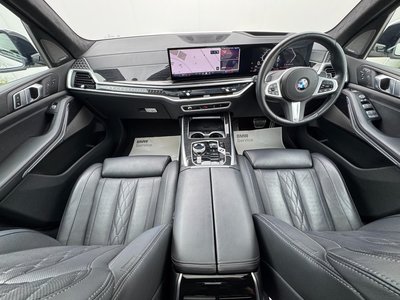 صورة 4 لـ 2023 BMW X7