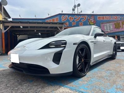 2022 Porsche TAYCAN photo 2