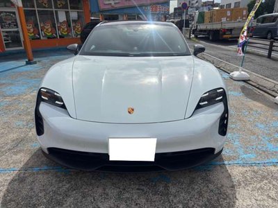 2022 Porsche TAYCAN photo 6
