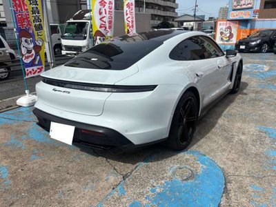 2022 Porsche TAYCAN photo 7