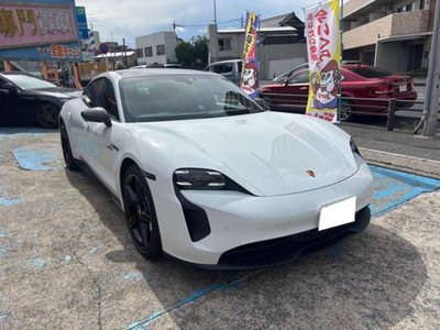 2022 Porsche TAYCAN photo 4