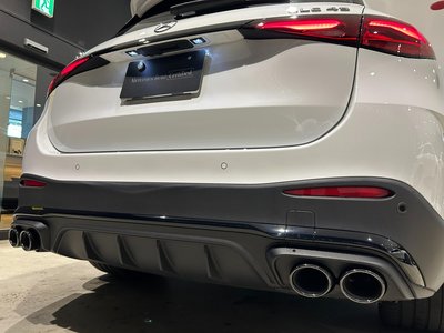 2025 Mercedes-BENZ GLC AMG thumbnail 27