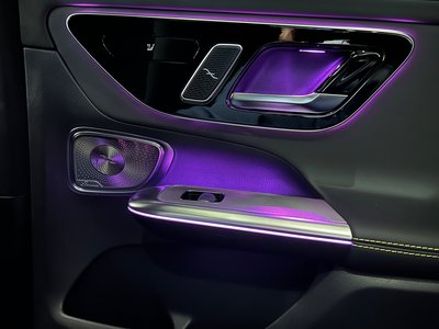 2025 Mercedes-BENZ GLC AMG thumbnail 21