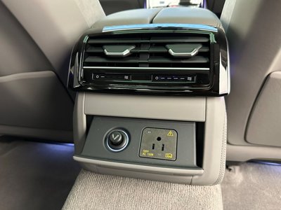 2022 AUDI S8 thumbnail 35