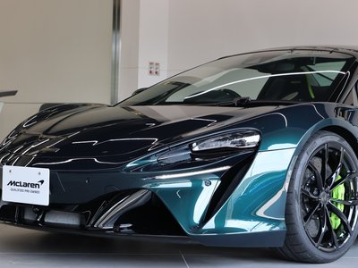 صورة 16 لـ 2026 Mclaren ARTURA SPIDER