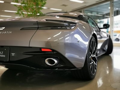 صورة 8 لـ 2025 Aston Martin DB12