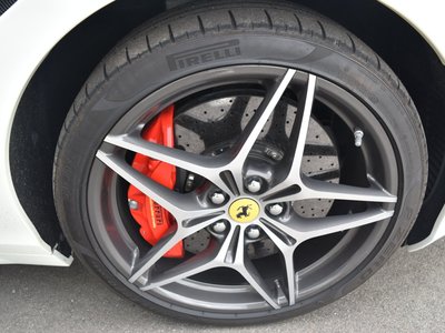 صورة 21 لـ 2014 Ferrari CALIFORNIA T