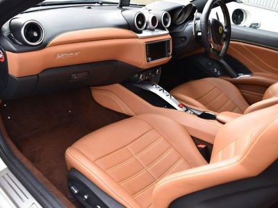 صورة 6 لـ 2014 Ferrari CALIFORNIA T
