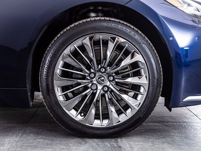 2022 Lexus LS thumbnail 37