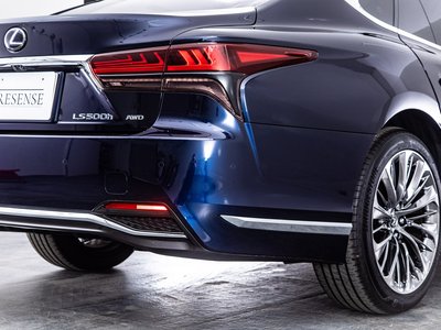 2022 Lexus LS thumbnail 28