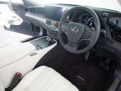 2022 Lexus LS thumbnail 48