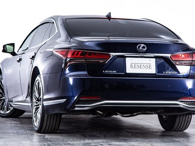 2022 Lexus LS photo 9
