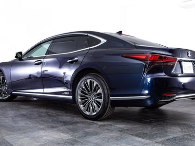 2022 Lexus LS photo 8