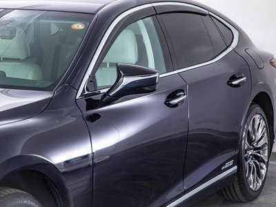 2022 Lexus LS thumbnail 17