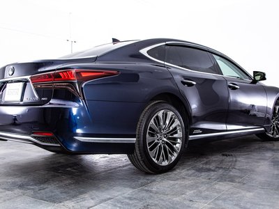 2022 Lexus LS photo 12