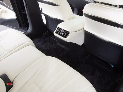 2022 Lexus LS thumbnail 53
