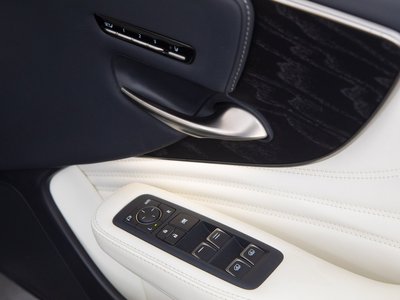 2022 Lexus LS thumbnail 60