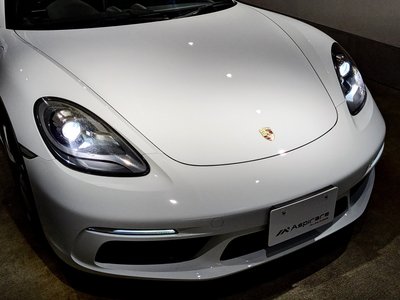 صورة 8 لـ 2016 Porsche 718