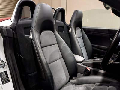 صورة 3 لـ 2016 Porsche 718