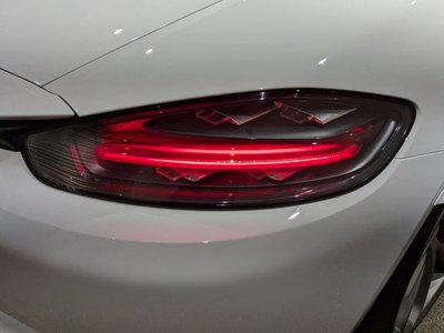 صورة 15 لـ 2016 Porsche 718
