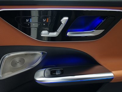 صورة مصغرة 38 لـ 2023 Mercedes-BENZ C-CLASS AMG