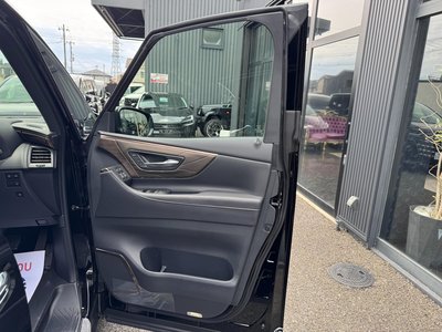 2026 Toyota ALPHARD — фото 24