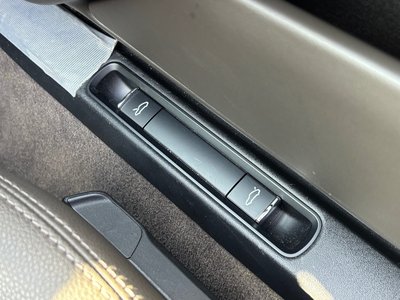 صورة 33 لـ 2016 Porsche 718