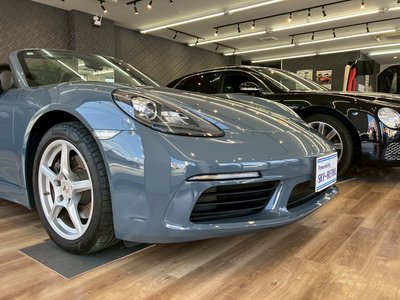 صورة 26 لـ 2016 Porsche 718